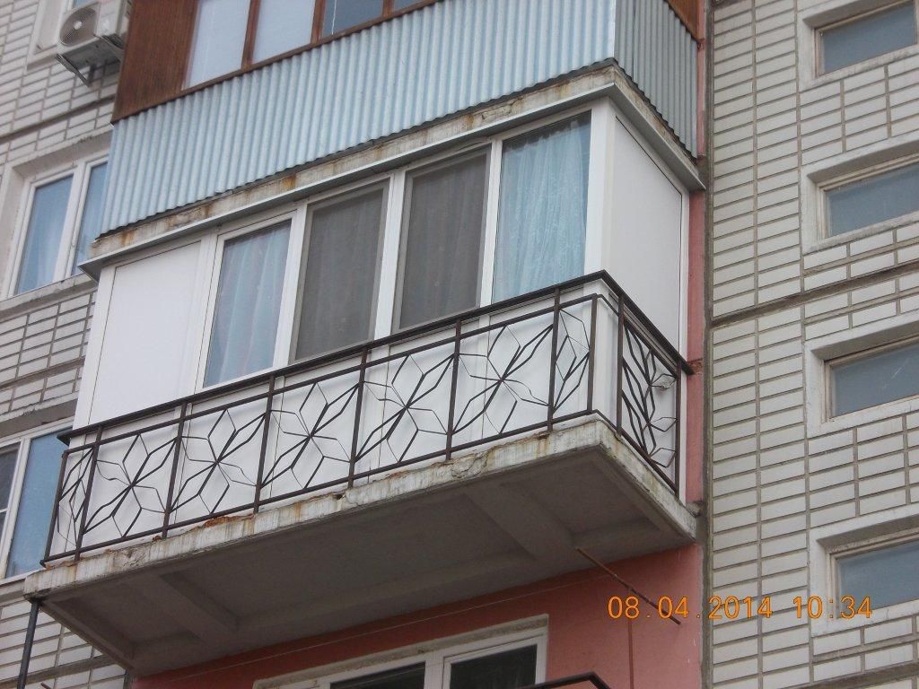Алюминиевое остекление балкона с глухими частями
